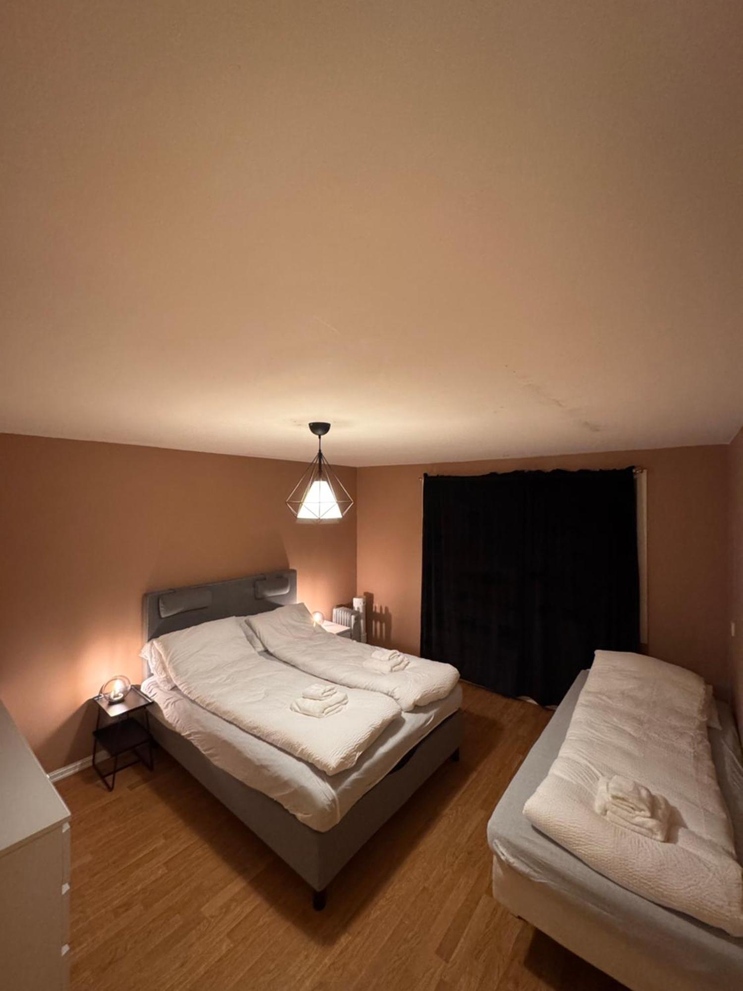 3-bedroom For 7,two Baths,